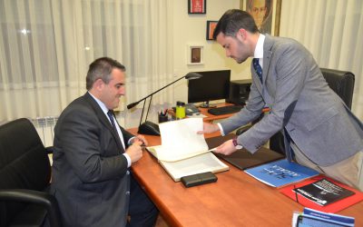 Conferencia D. Víctor del Pozo