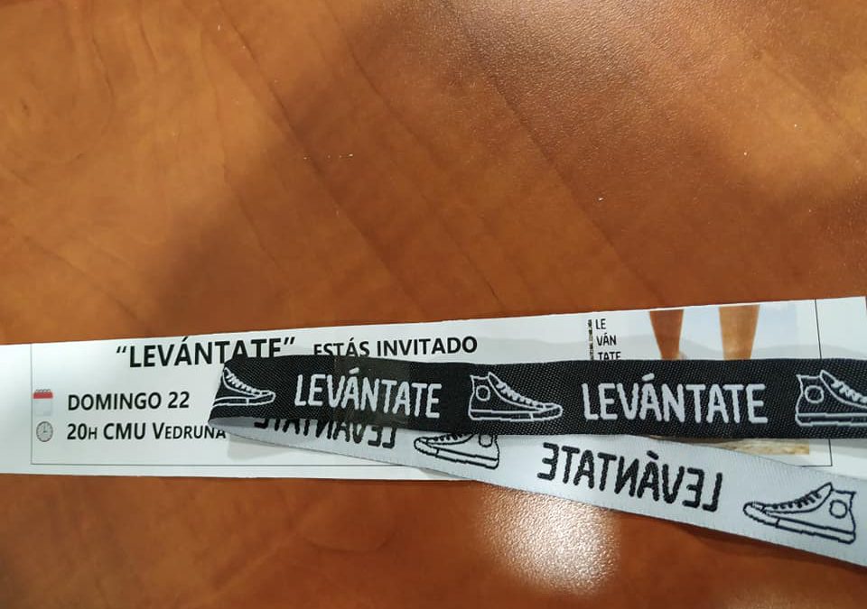 «Levántate»