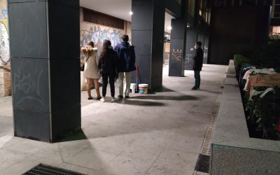 Reparto solidario de gel y mascarillas