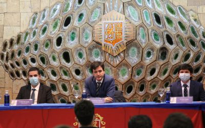 Conferencia de D. Francisco Valiente