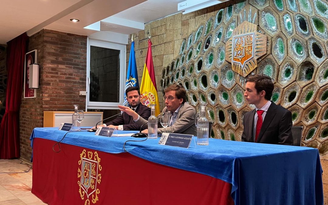 Conferencia de D. José Luis Martínez Almeida