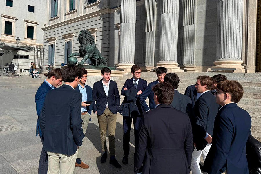 instituciones democráticas en el Colegio Mayor Alcalá