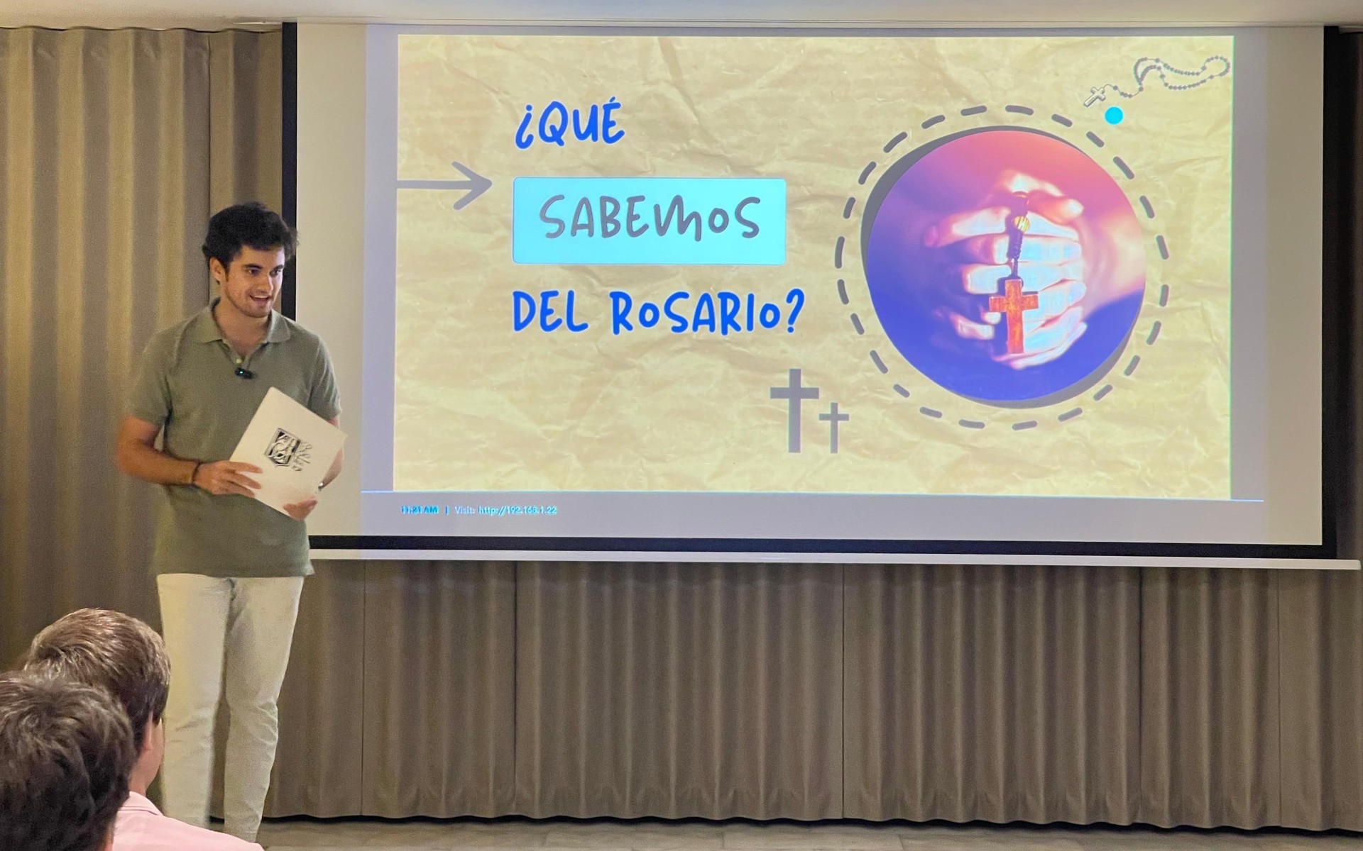Rezo Rosario en el Colegio Mayor Alcalá de Madrid