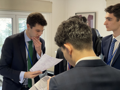 020938AF-F288-4CE0-9FDF-5146B4AA493D