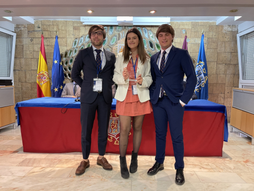 C864587F-5E9A-4639-8A85-F696B4CFC92D